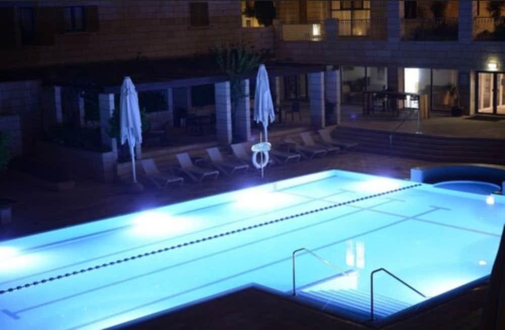 Andromeda Hill Apartments And Spa Tel Aviv Ngoại thất bức ảnh